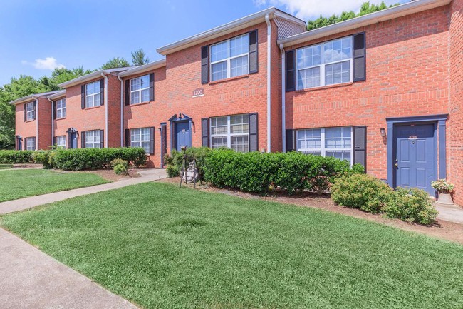 BRICK EXTERIOR WITH BEAUTIFUL LANDSCAPING - Hickory Pointe