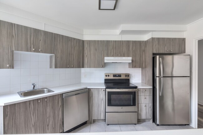 Photo du bâtiment - 3635 Av Ridgewood