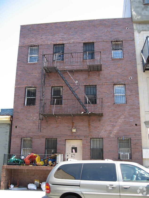 Building Photo - 53 Spencer St
