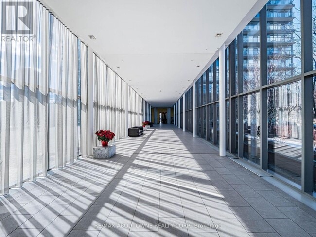 Building Photo - 105-2105 The Queensway