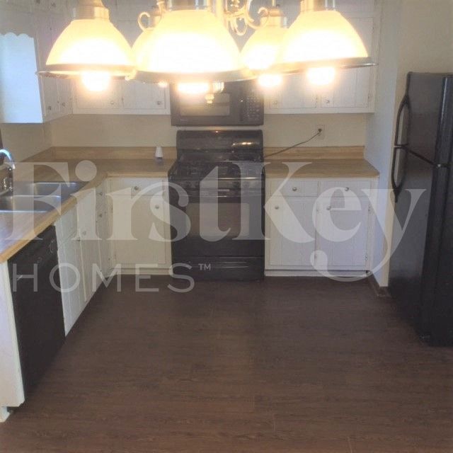 Foto del edificio - 1408 Meadowind Ct SW