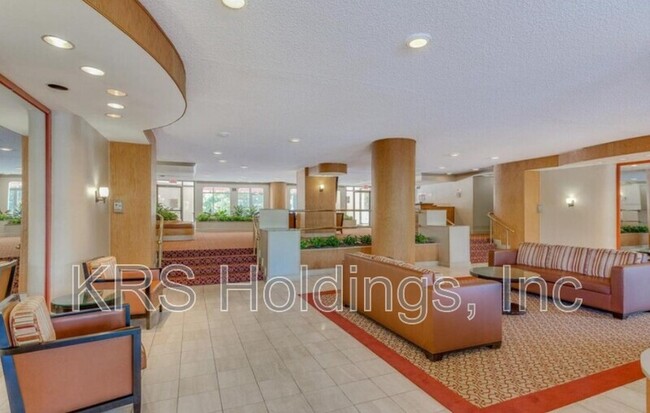 Building Photo - 2500 N Van Dorn St