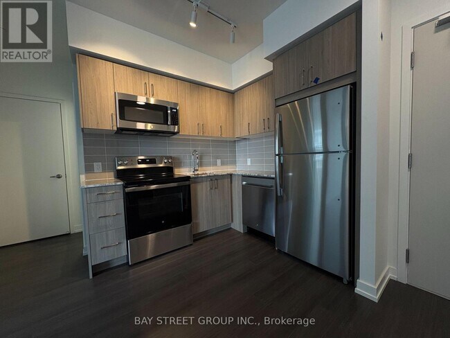 Building Photo - 4010 Eglinton Ave W
