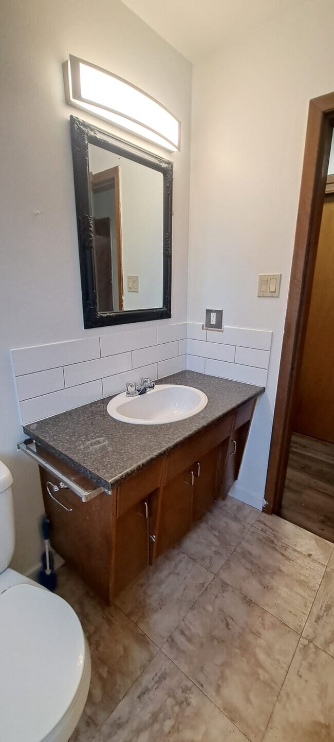 Building Photo - 8303-100 100 St NW