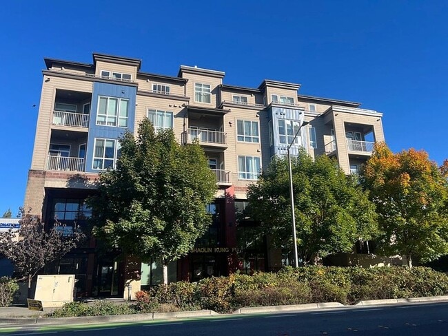 Building Photo - Modern Comfort Meets Prime Convenience in the Heart of Redmond’s Overlake (Reduced rent until May...