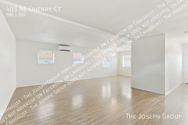 Building Photo - 403 NE Ohenry Ct