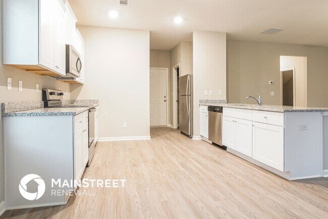 Building Photo - 1008 Nandina Ct