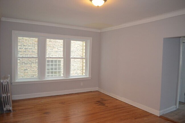 dining room - 1534 East 74th Place Unit 2