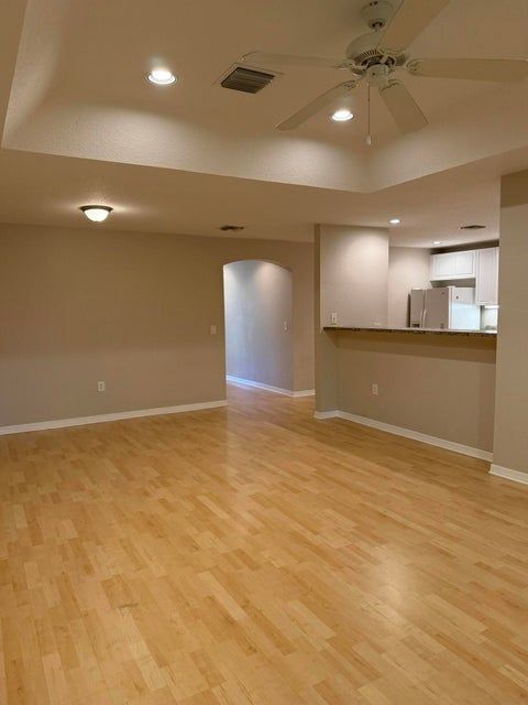 Foto del edificio - 1739 N Dovetail Dr