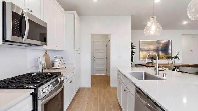 Foto del edificio - 7066 W Cheshire Ave