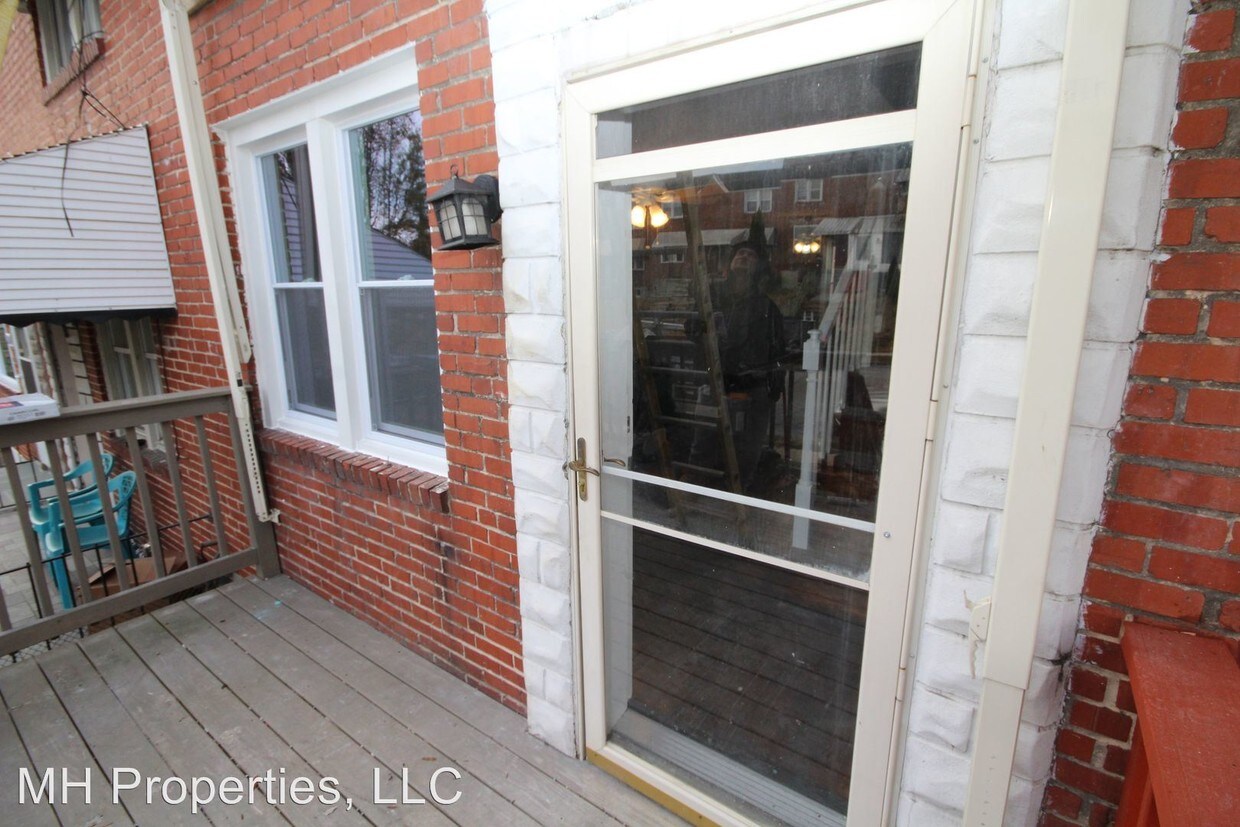 Primary Photo - 2 br, 2 bath House - 2102 Whistler Ave