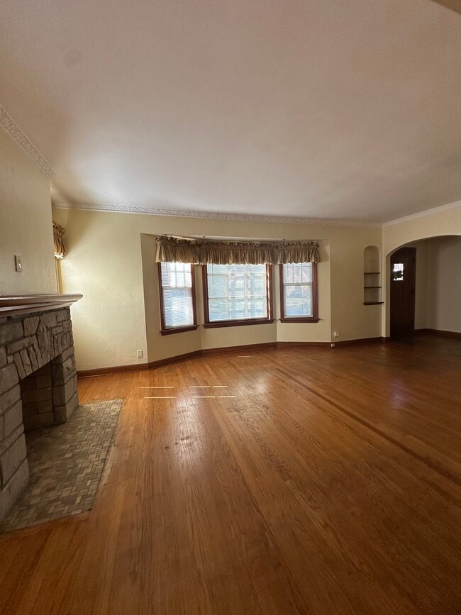 Building Photo - 3210 N 48th St