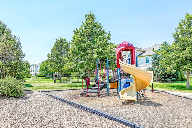 Building Photo - Riverwalk Apartments