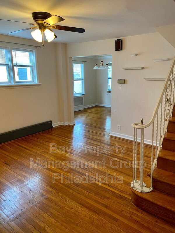 Foto del edificio - 1135 Harding Dr