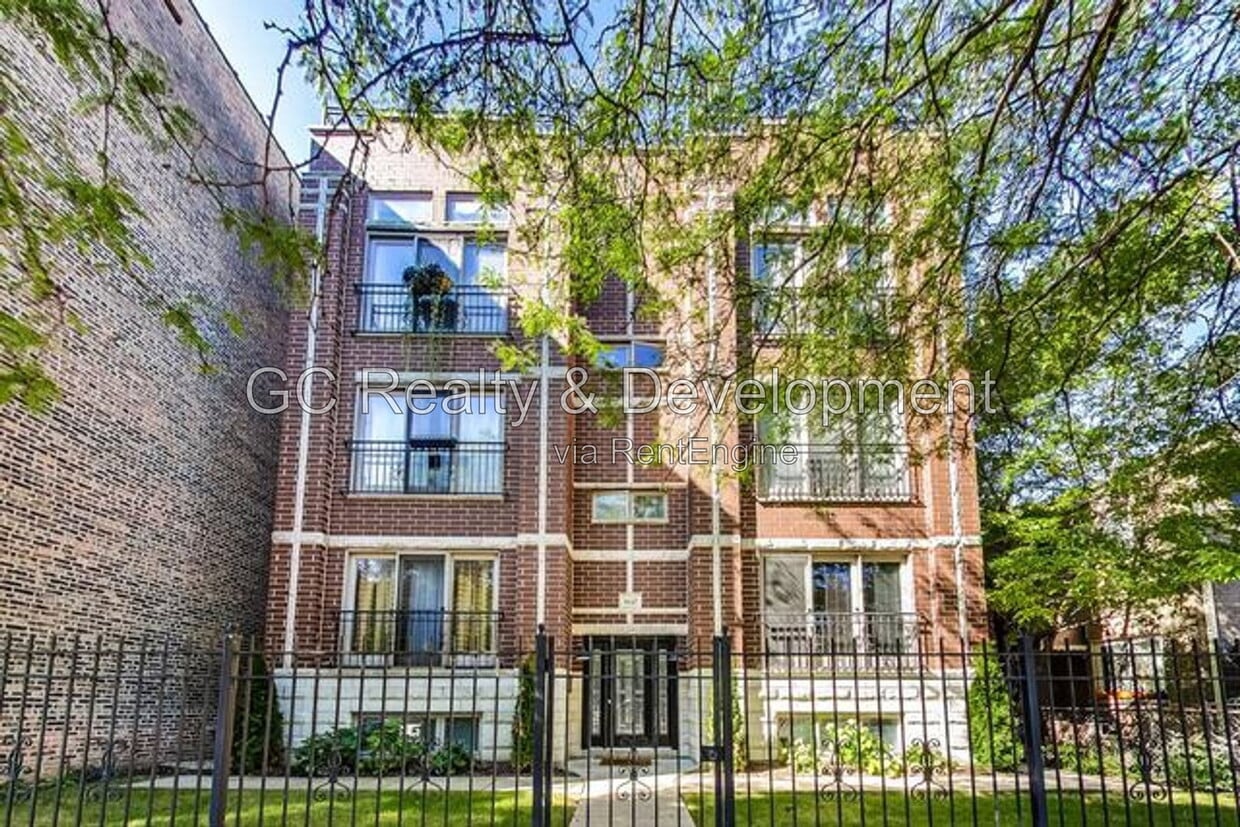 Photo - 4610 North Ashland Avenue