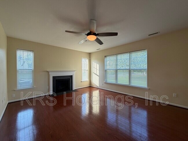 Foto del edificio - 13 Hampshire Glen Pkwy