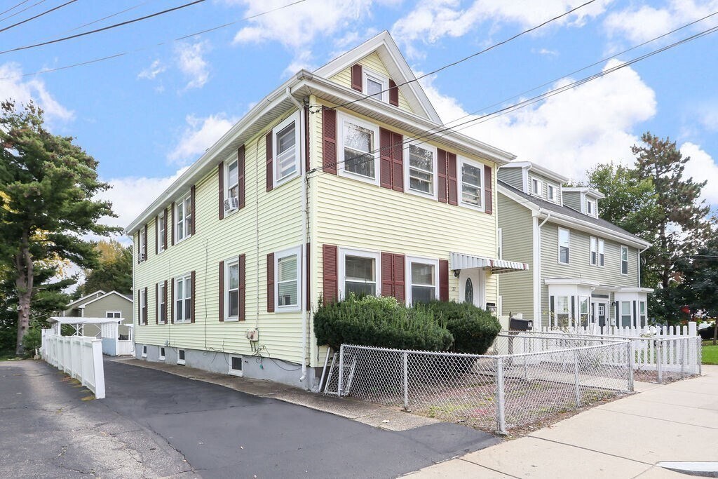 27 Waverley Ave Unit 1, Watertown, MA 02472 Condo for Rent in