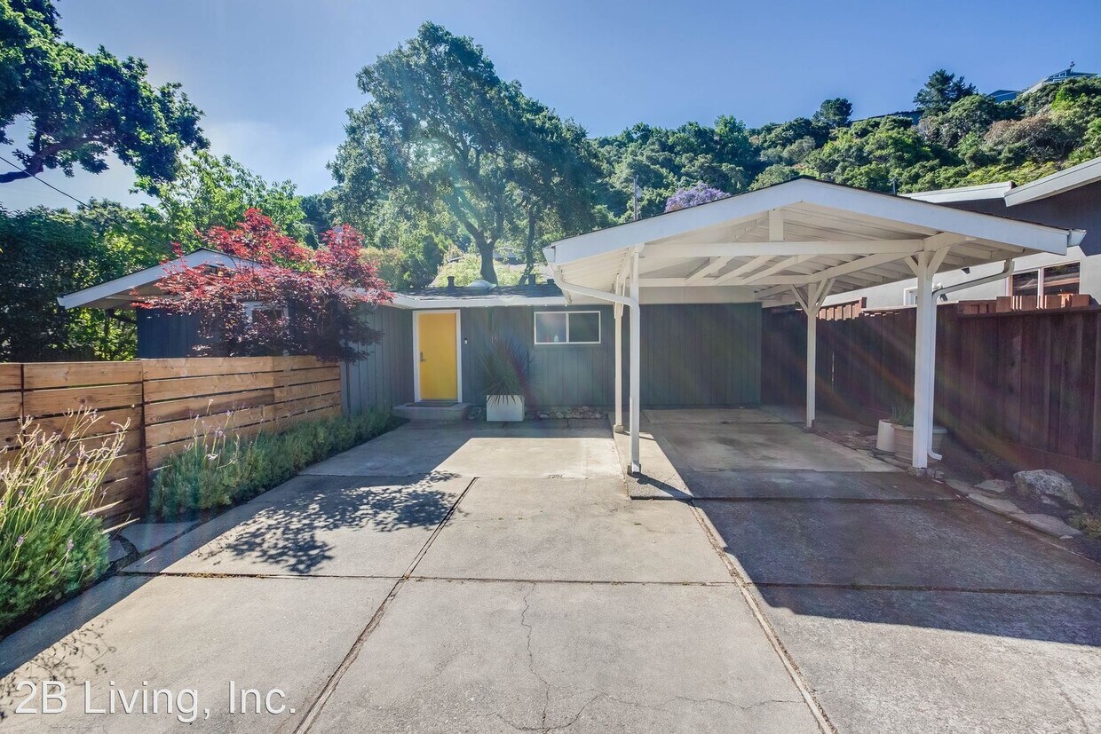 Primary Photo - 3 br, 2 bath House - 11 Willow Glen Way