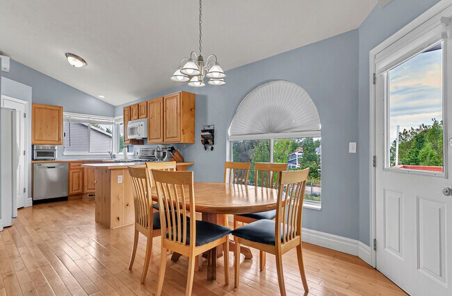Building Photo - 11134 Hawkwood Dr