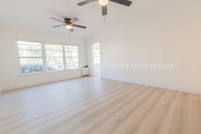 Building Photo - 2570 W 11th St