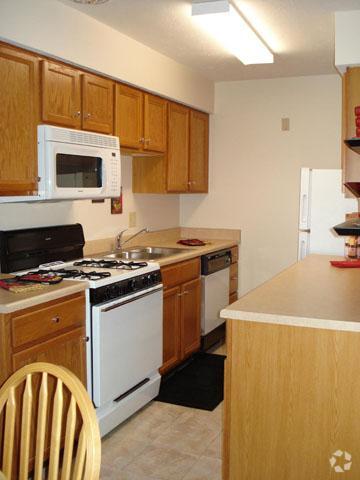 Cocina del apartamento de dos habitaciones - Hickory & Penngrove Village