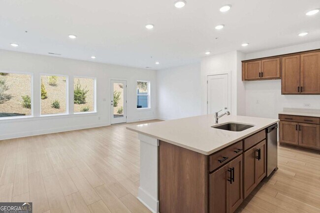 Foto del edificio - 187 Redbud Rd