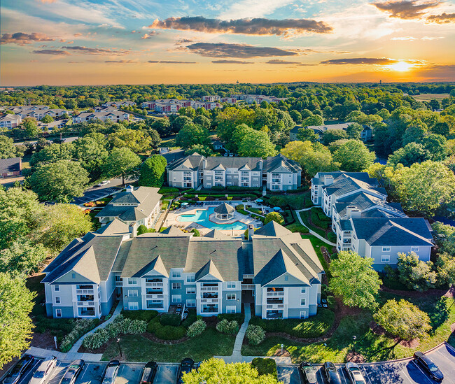 Building Photo - MAA Chancellor Park