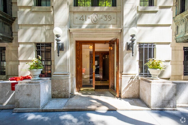 39-41 W 67th St New York, NY 10023 - Atelier Building Studios