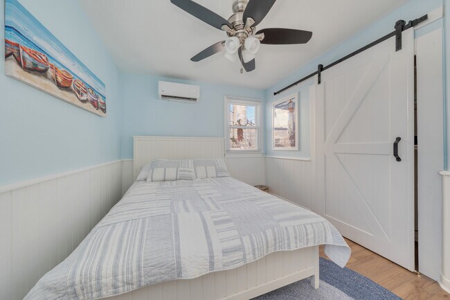 Foto del edificio - 216 Sunray Rd