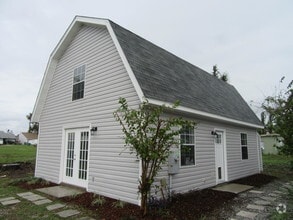 Building Photo - 1019 Pitts Ave