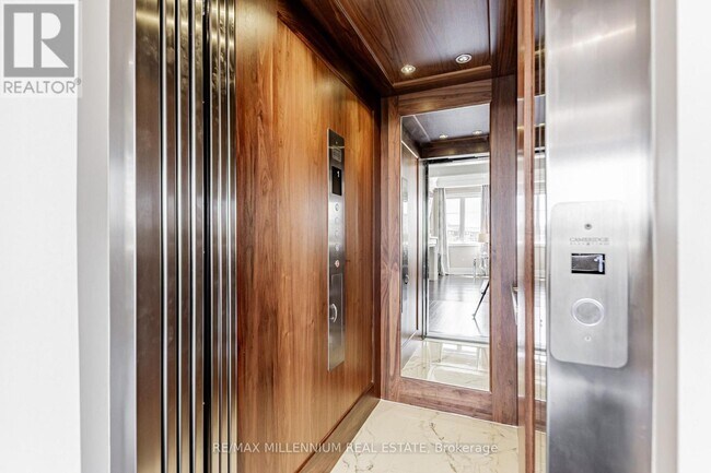 Building Photo - 175 Woodgate Pines Dr