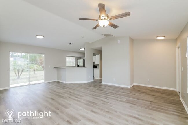 Building Photo - 3 br, 2 bath House - 4498 Jaslo Avenue UNIT