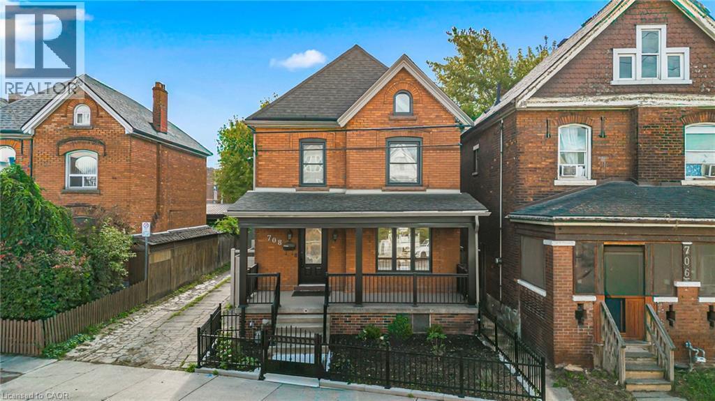 Photo principale - 708 Wilson St