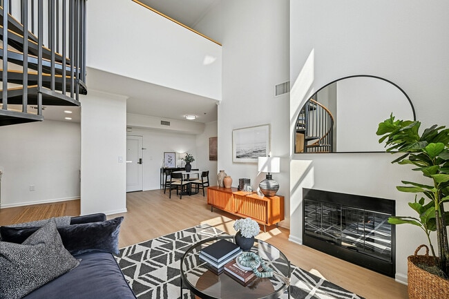 Bright and inviting living rooms - Pasadena Gateway Villas