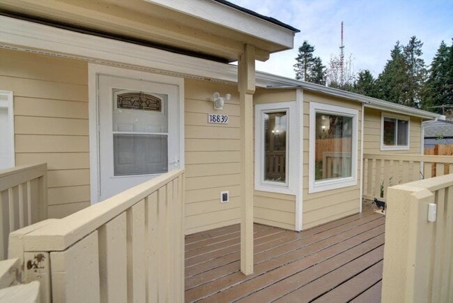 Foto del edificio - 3 bedroom in Shoreline WA 98133