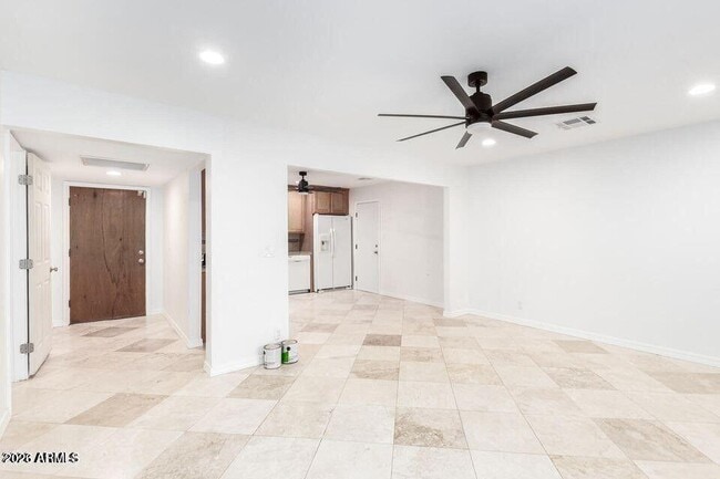 Foto del edificio - 7544 E Kimsey Ln