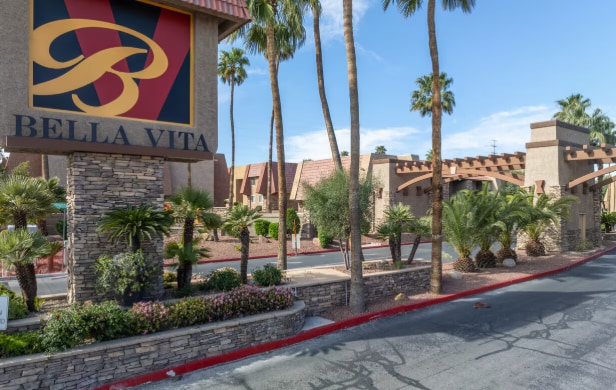 Building Photo - 5251 Indian River Dr