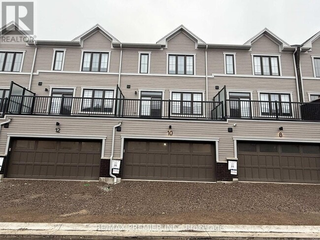 Building Photo - 10 Kingbird Cmn