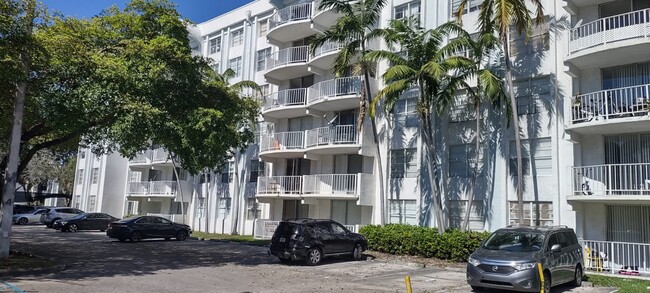 Photo - 498 NW 165th St Townhome