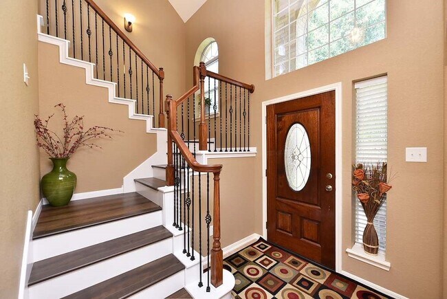 Foto del edificio - 22121 Atwater Canyon Ln
