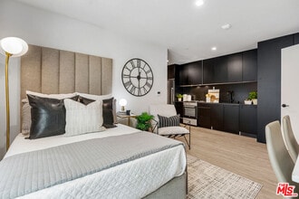 Building Photo - 3667 Keystone Av