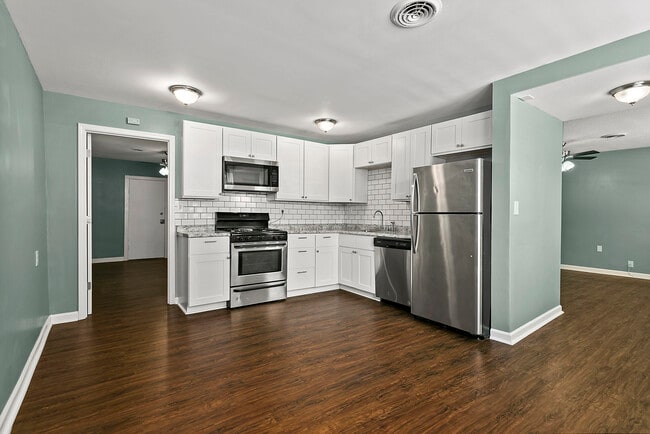 Building Photo - 4158 Oak St