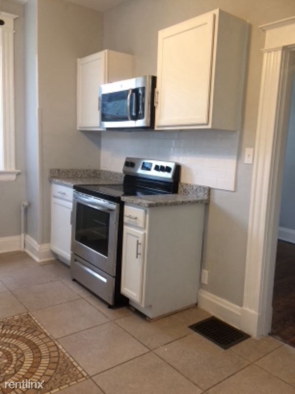 Building Photo - 2 br, 1 bath Townhome - 727 Lewis St
