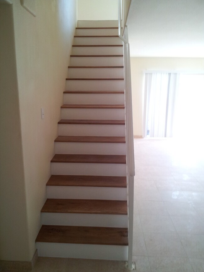 Foto del edificio - 1922 Crenshaw Blvd