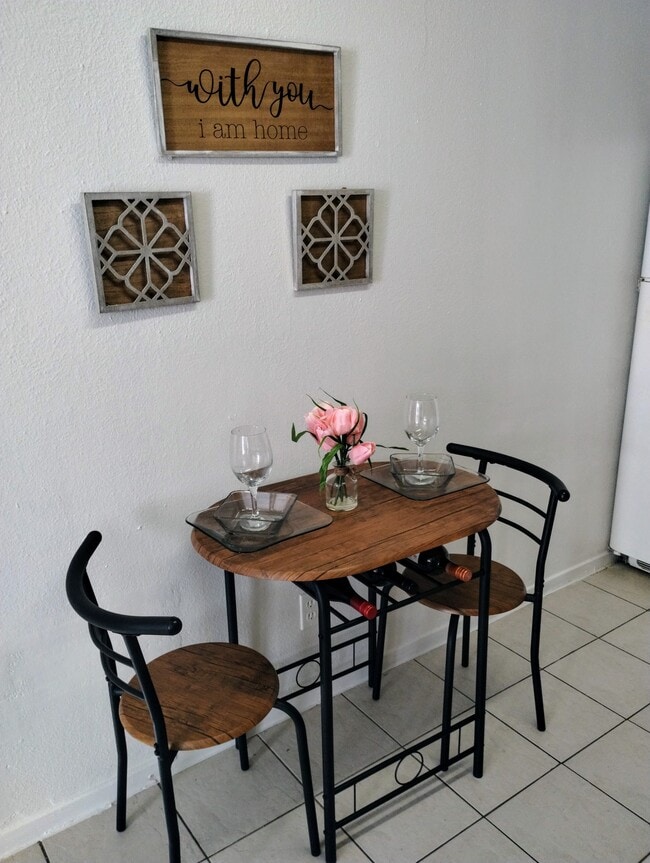 Building Photo - University Club Apartments