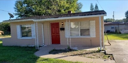 Building Photo - 1107 E Main St
