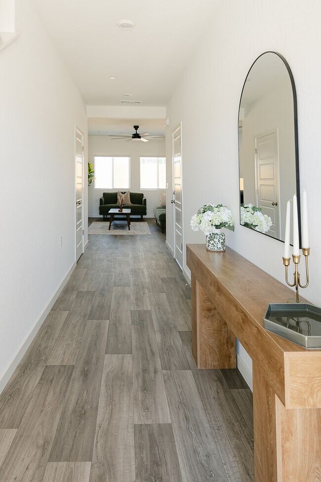Building Photo - BRAND NEW 4/2.5 Lennar In Riverstone Community
