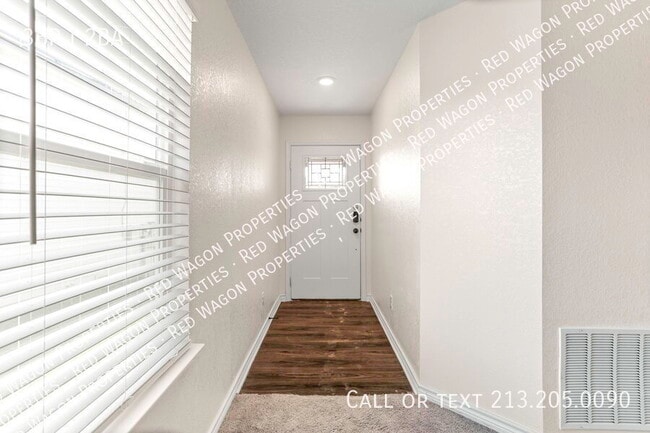 Foto del edificio - 15521 Selene View