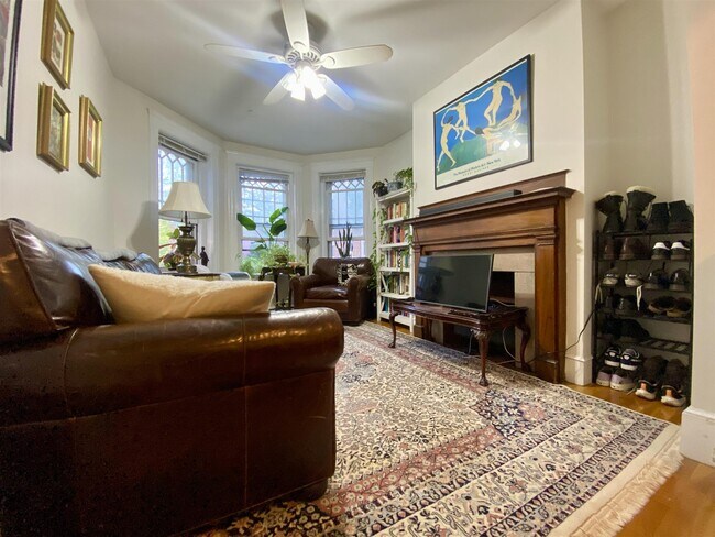 Foto del edificio - 335A Harvard St