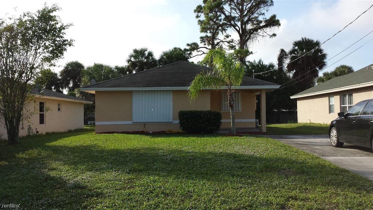 Foto principal - 2 br, 2.5 bath House - 6726 3rd Street